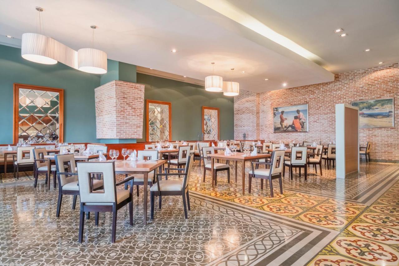 Joia Rose Hall By Iberostar (Adults Only) Бухта Монтего Экстерьер фото